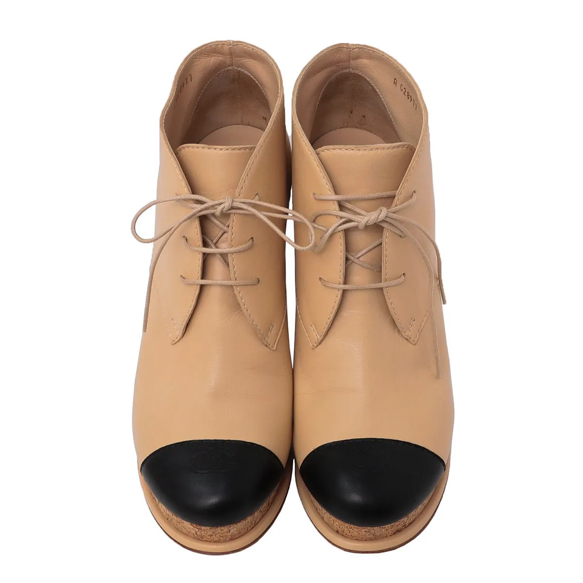 Chanel Bicolor Cork Cap Toe CC Lacets Booties 39.5