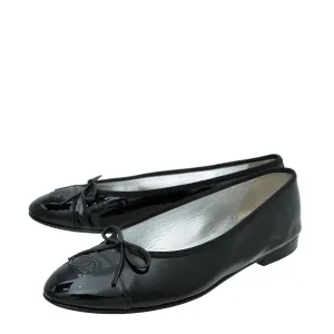 Chanel Black CC Cap Toe Ballerina Flats 40