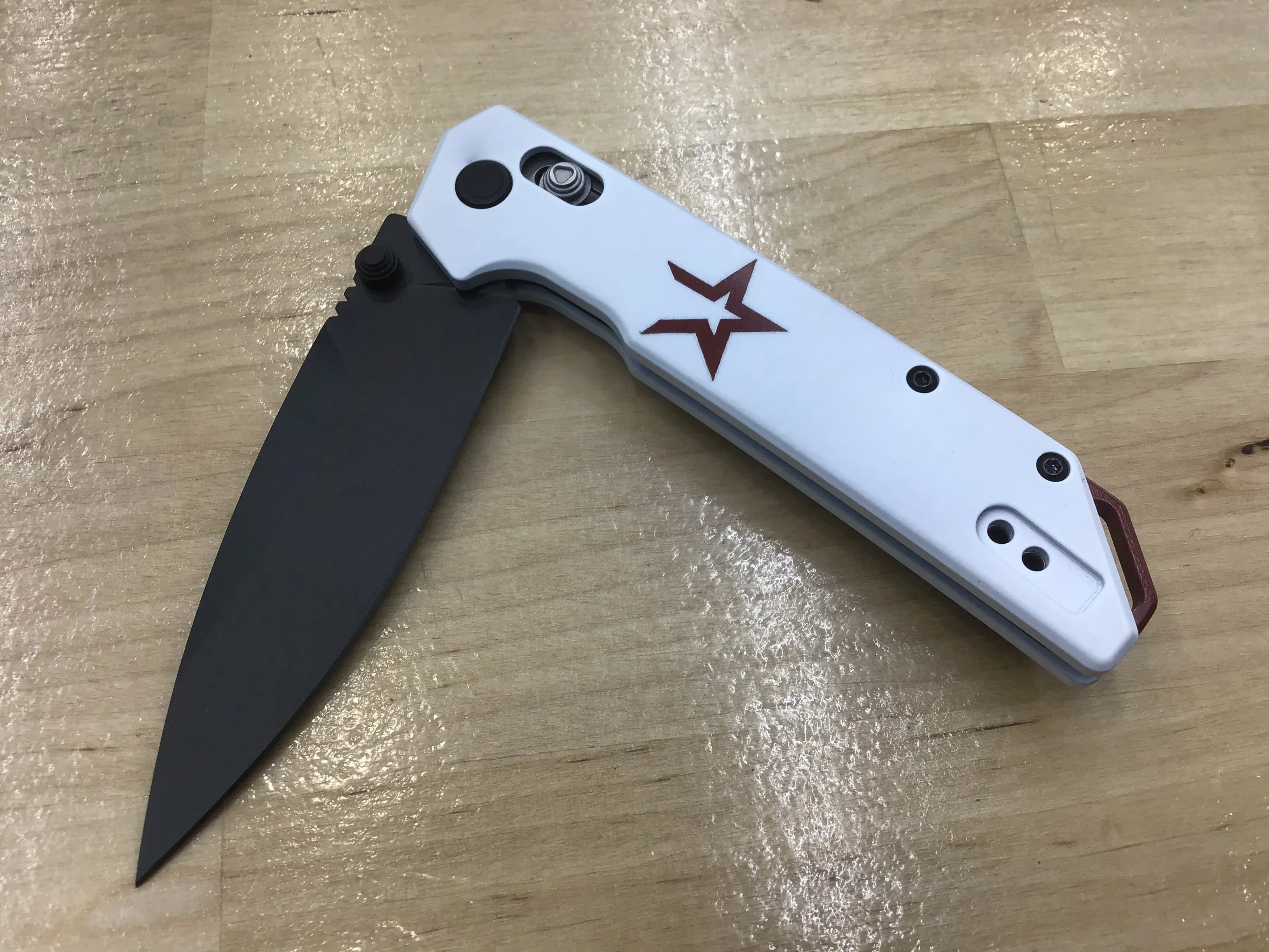Custom Kershaw Iridium Astros 1990’s Theme D2 Blade Black Cerakote White  Cerakoted Aluminum Handle