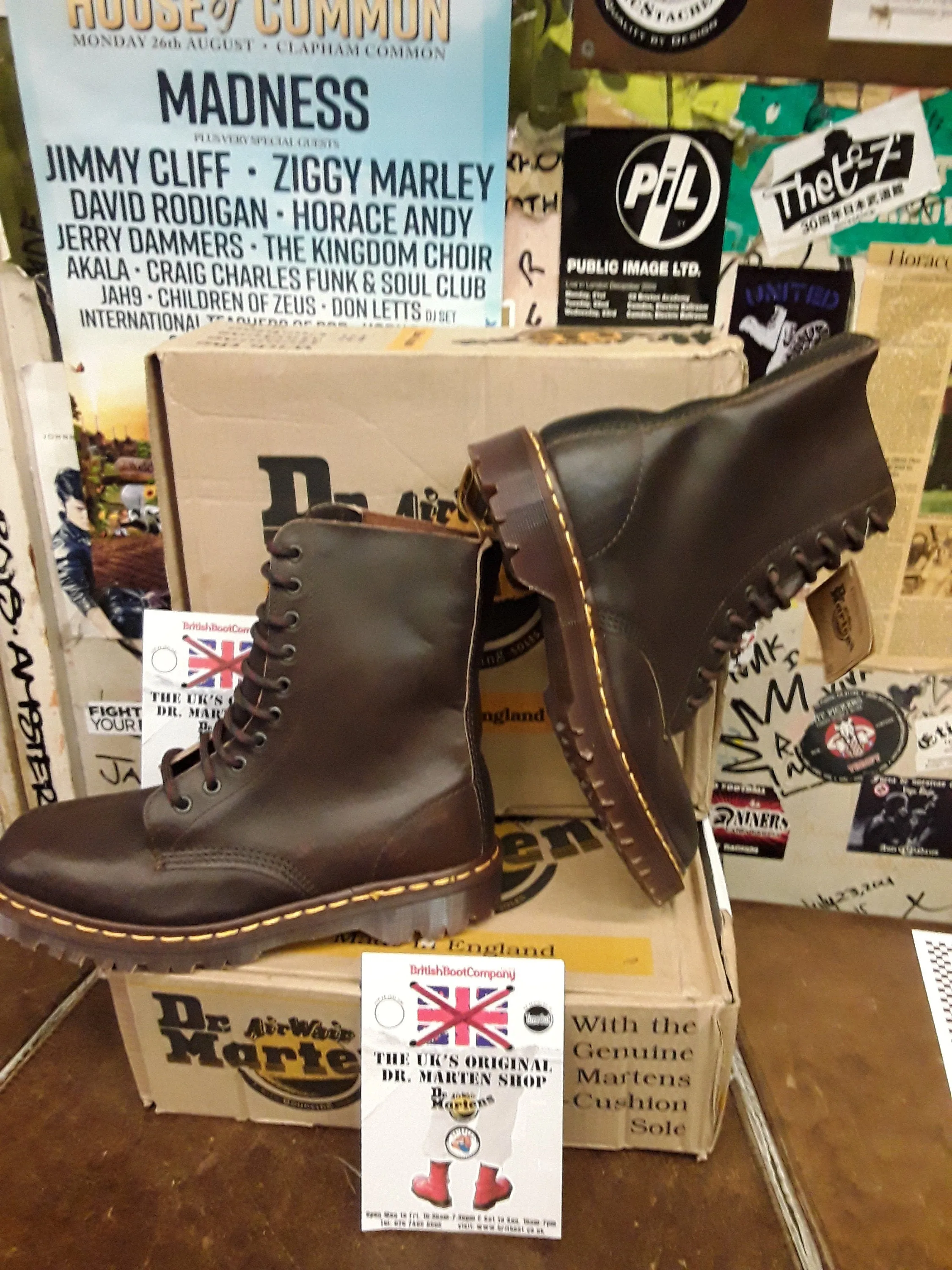 Dr Martens 1490 Tan Greasy 10 Hole Made in England Size 7