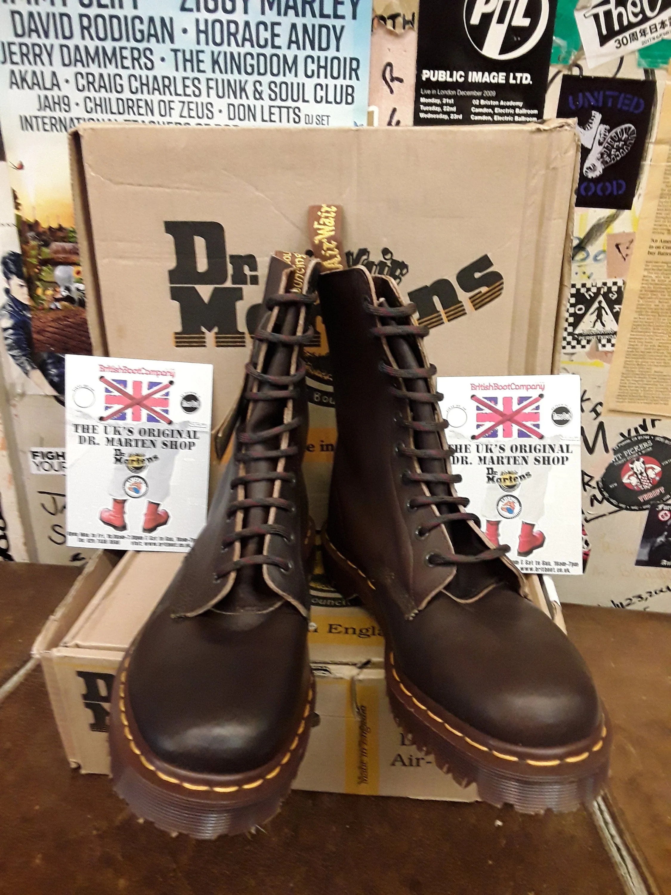 Dr Martens 1490 Tan Greasy 10 Hole Made in England Size 7
