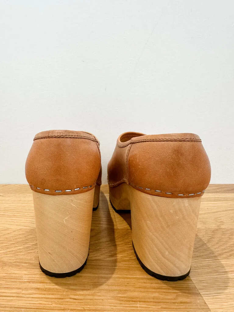 Leather Clog Shoes