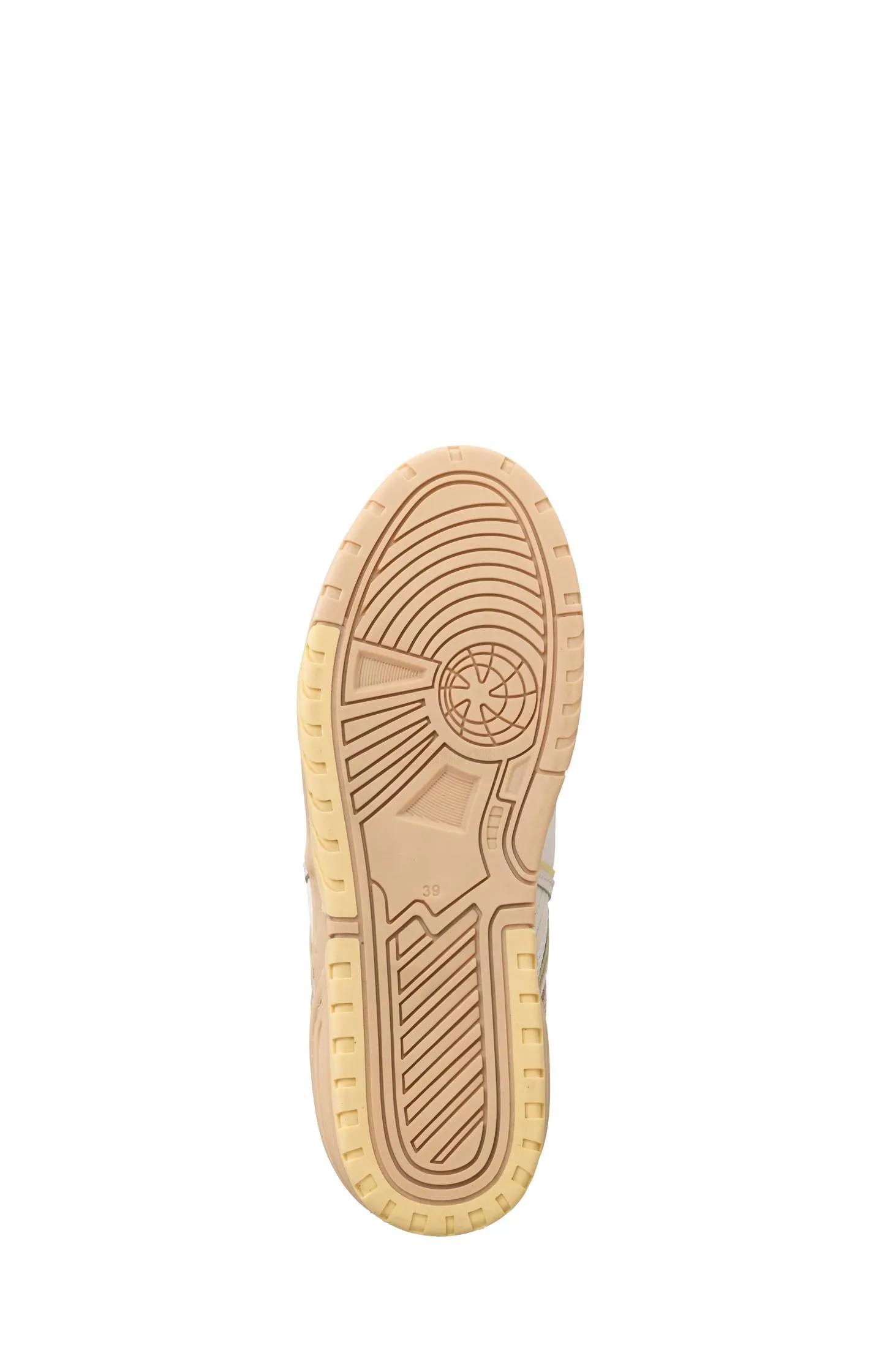 Sneakers with contrasting colors